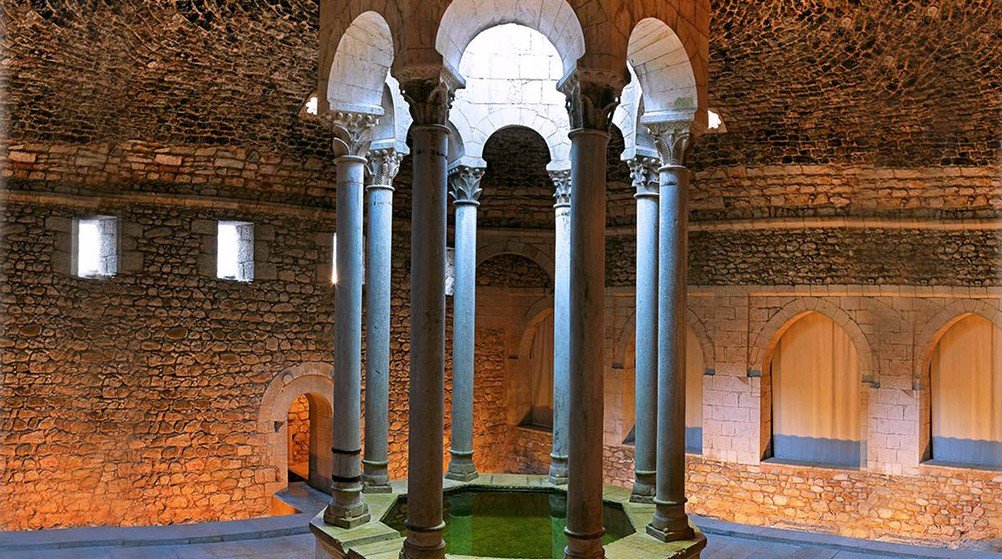 https://mdw-travel-data-us-east-1.s3.amazonaws.com/img/country/Spain/Banys-Arabs/img_00.jpg