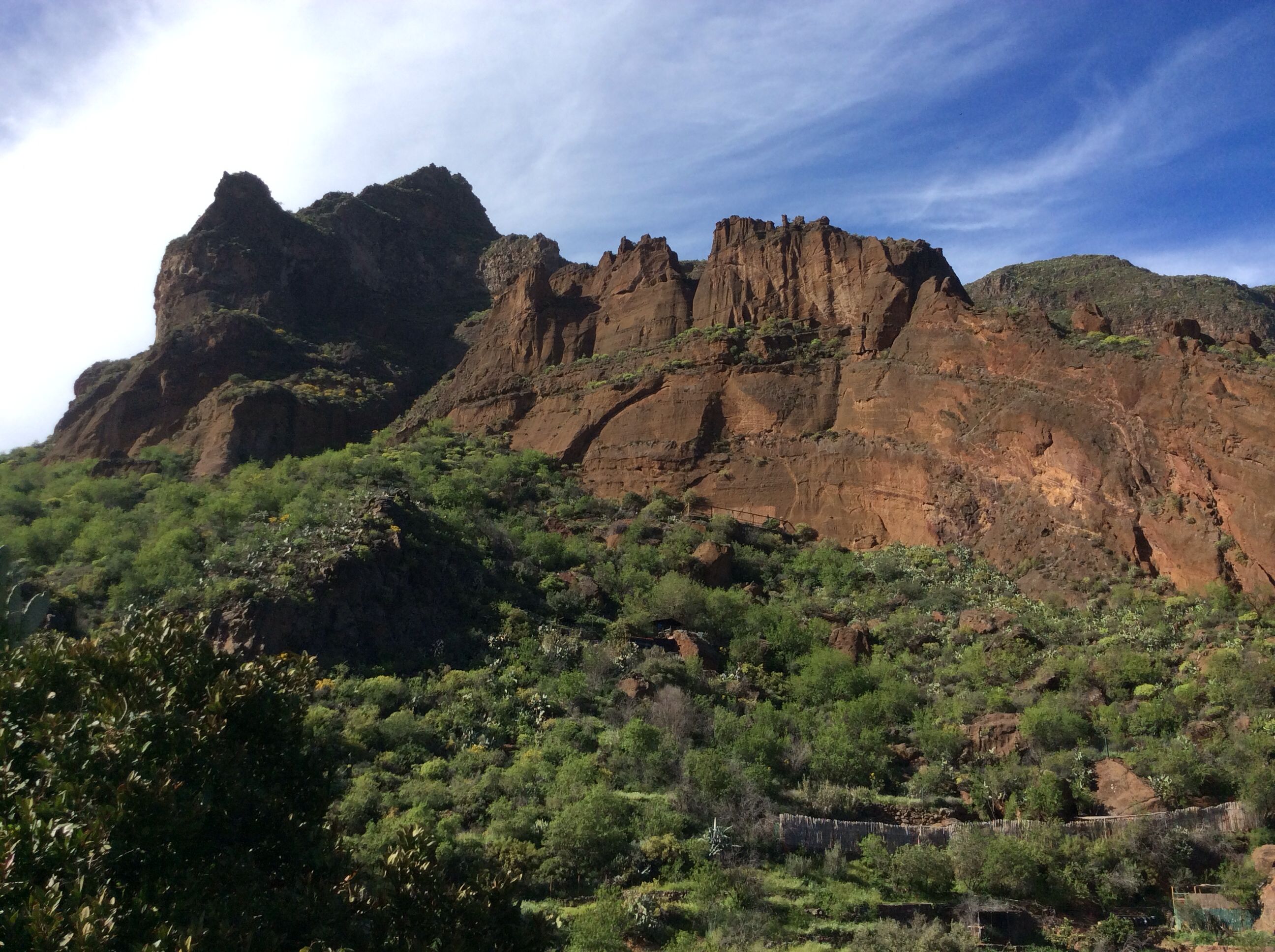 https://mdw-travel-data-us-east-1.s3.amazonaws.com/img/country/Spain/Barranco-de-Guayadeque/img_03.jpg