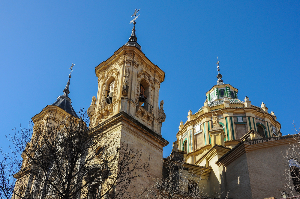 https://mdw-travel-data-us-east-1.s3.amazonaws.com/img/country/Spain/Basilica-de-San-Juan-de-Dios/img_04.jpg