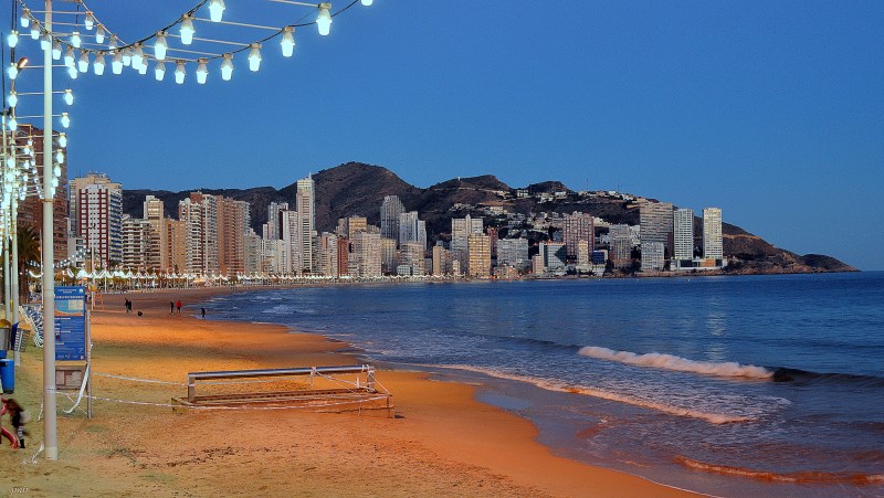 https://mdw-travel-data-us-east-1.s3.amazonaws.com/img/country/Spain/Benidorm-Island/img_01.jpg