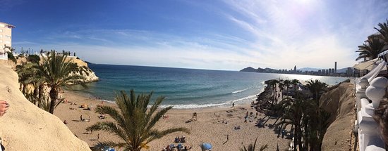 https://mdw-travel-data-us-east-1.s3.amazonaws.com/img/country/Spain/Benidorm-Old-Town/img_02.jpg