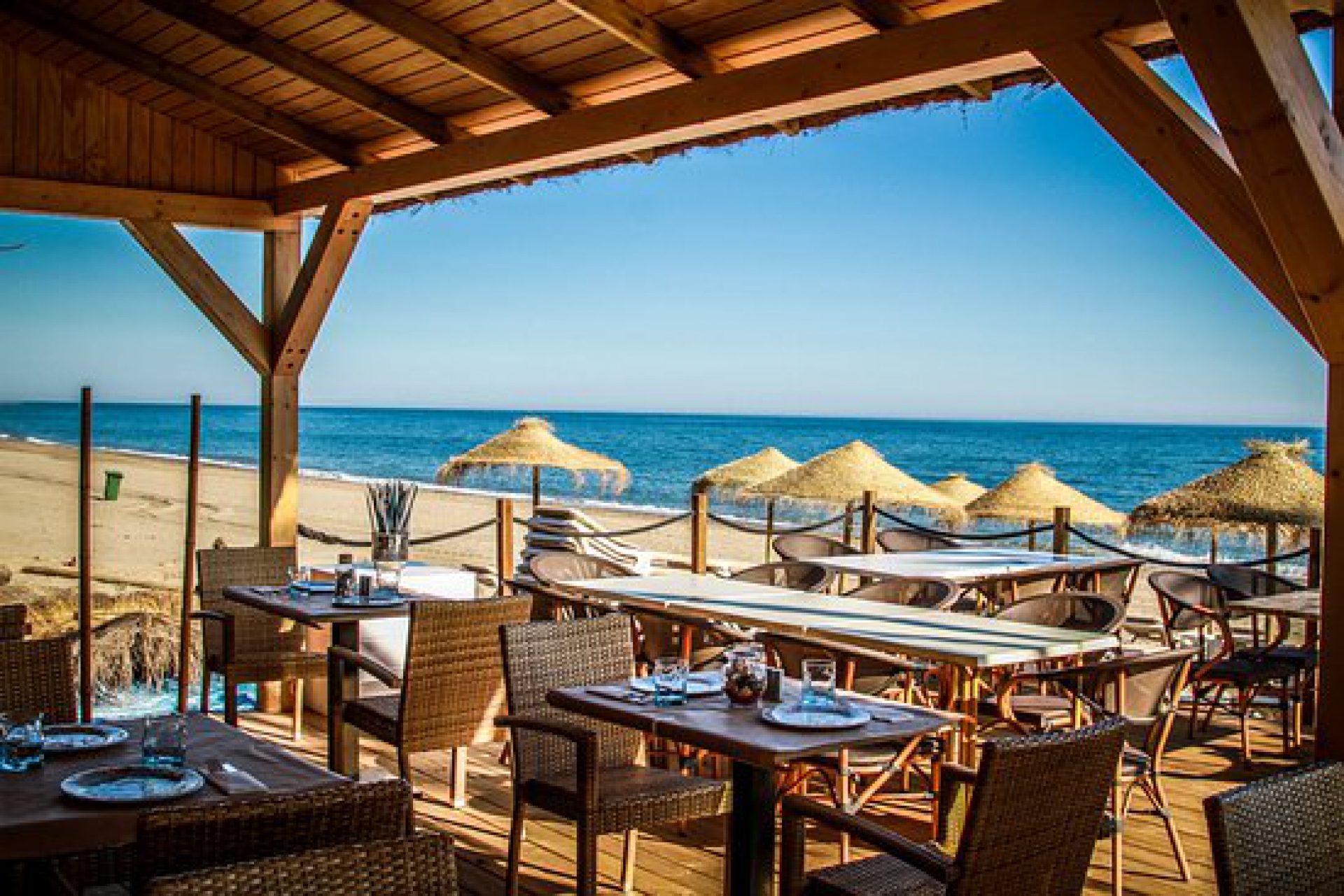 https://mdw-travel-data-us-east-1.s3.amazonaws.com/img/country/Spain/Bounty-Beach/img_02.jpg