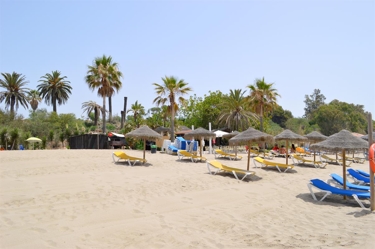 https://mdw-travel-data-us-east-1.s3.amazonaws.com/img/country/Spain/Bounty-Beach/img_03.jpg