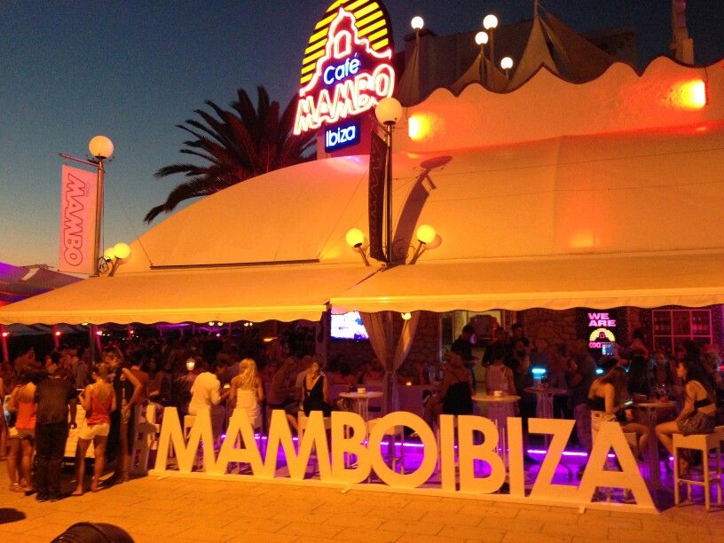 https://mdw-travel-data-us-east-1.s3.amazonaws.com/img/country/Spain/Cafe-Mambo/img_02.jpg