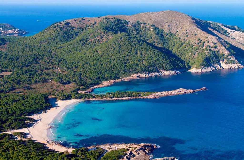 https://mdw-travel-data-us-east-1.s3.amazonaws.com/img/country/Spain/Cala-Agulla/img_00.jpg