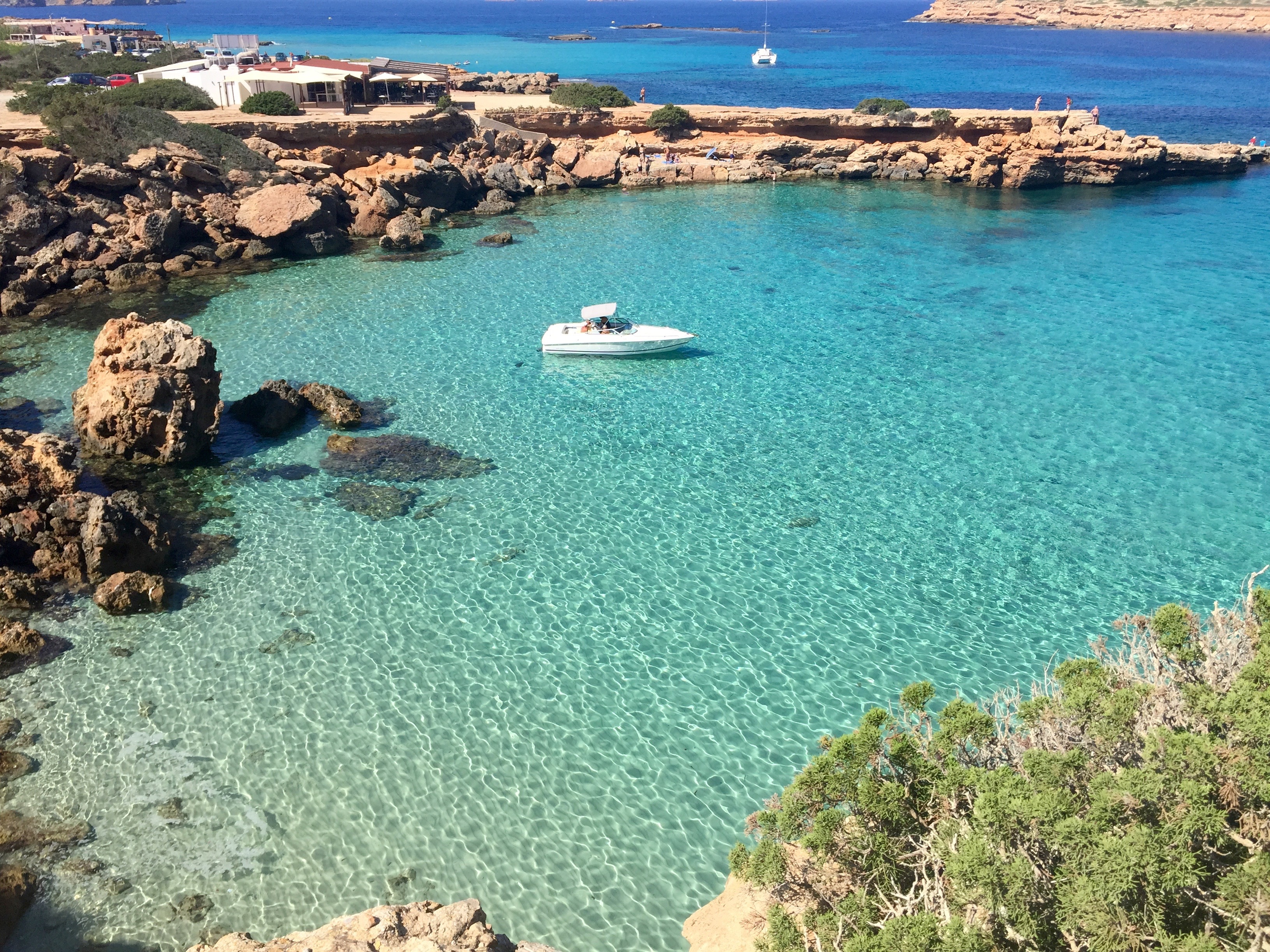 https://mdw-travel-data-us-east-1.s3.amazonaws.com/img/country/Spain/Cala-Bassa-Beach/img_02.jpg