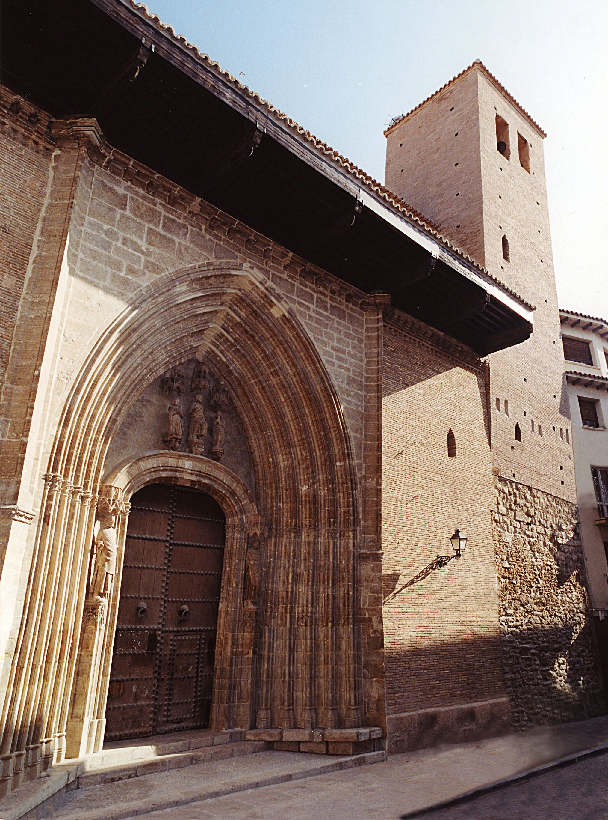 https://mdw-travel-data-us-east-1.s3.amazonaws.com/img/country/Spain/Calatayud/img_03.jpg