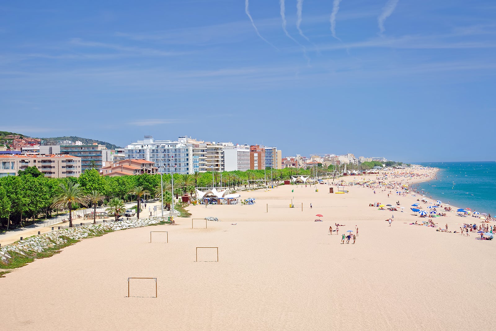https://mdw-travel-data-us-east-1.s3.amazonaws.com/img/country/Spain/Calella-Beaches/img_00.jpg