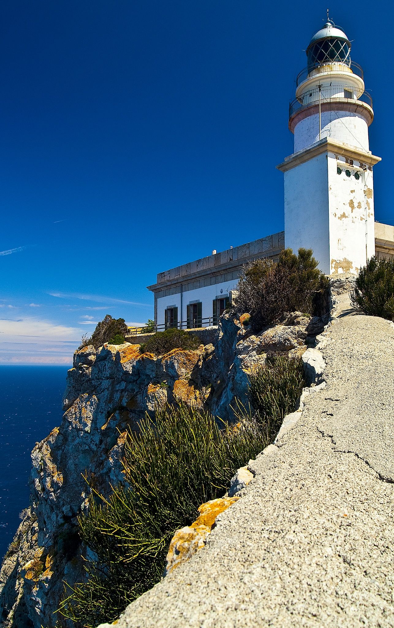 https://mdw-travel-data-us-east-1.s3.amazonaws.com/img/country/Spain/Cap-de-Formentor/img_03.jpg