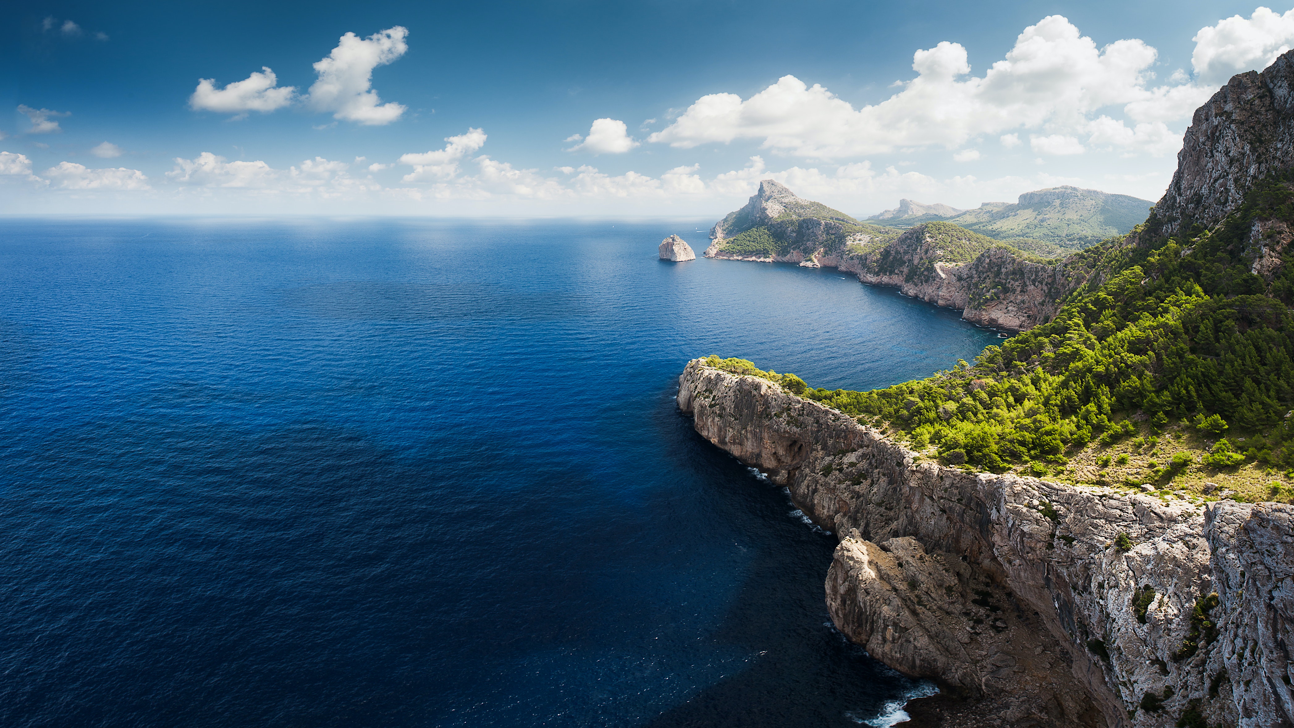 https://mdw-travel-data-us-east-1.s3.amazonaws.com/img/country/Spain/Cap-de-Formentor/img_05.jpg