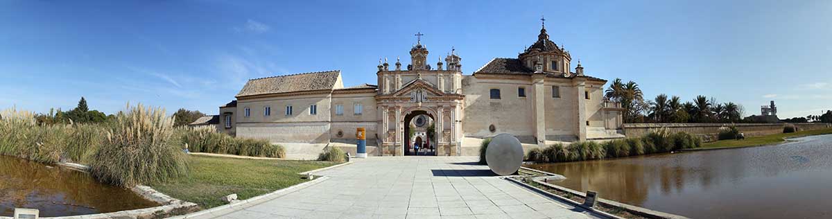 https://mdw-travel-data-us-east-1.s3.amazonaws.com/img/country/Spain/Cartuja-Monastery/img_02.jpg