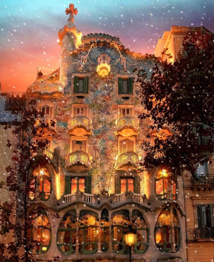 https://mdw-travel-data-us-east-1.s3.amazonaws.com/img/country/Spain/Casa-Batllo/img_03.jpg