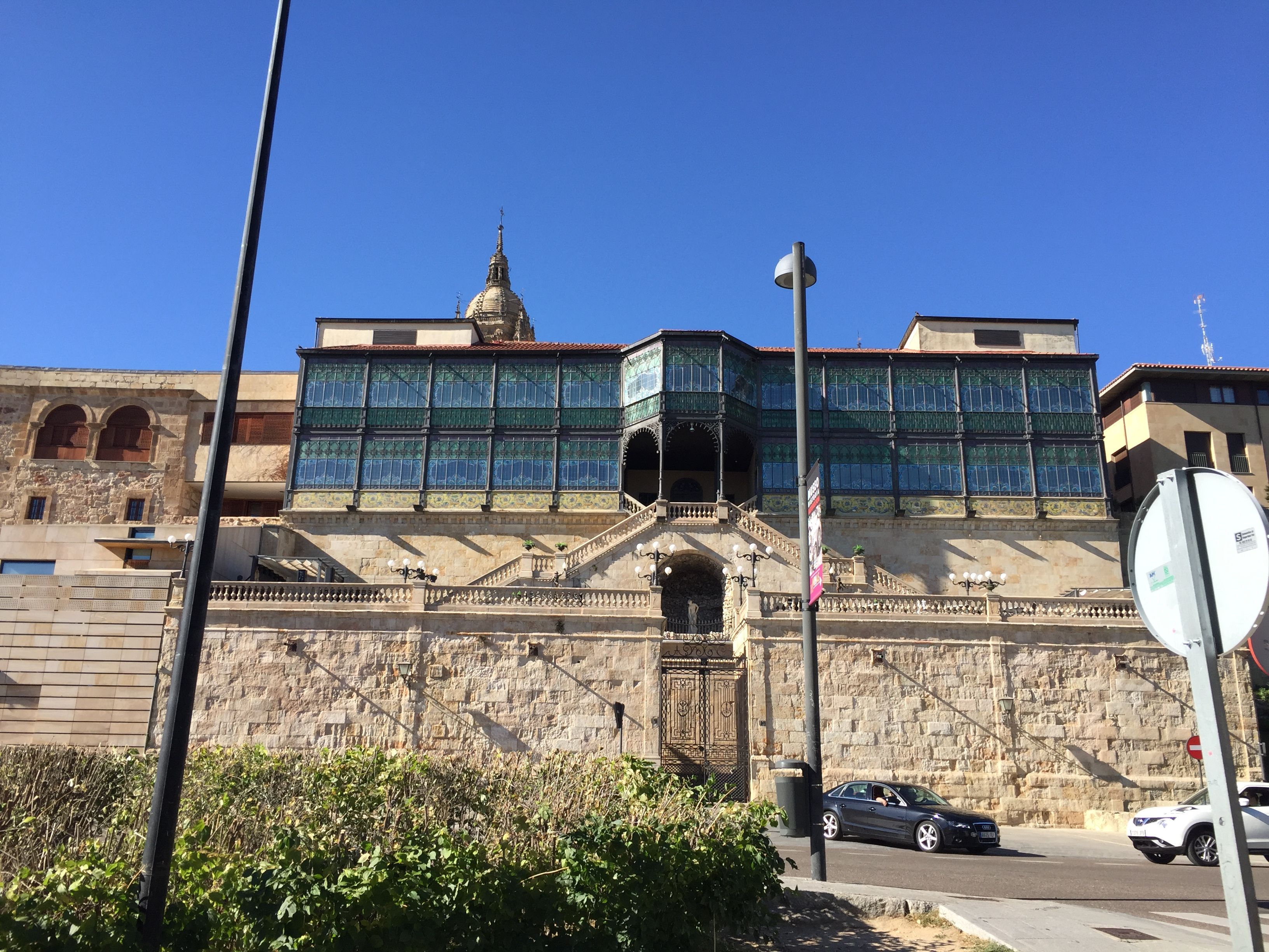 https://mdw-travel-data-us-east-1.s3.amazonaws.com/img/country/Spain/Casa-Lis/img_05.jpg