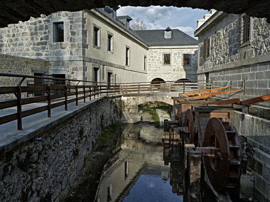https://mdw-travel-data-us-east-1.s3.amazonaws.com/img/country/Spain/Casa-de-la-Moneda-de-Segovia/img_03.jpg