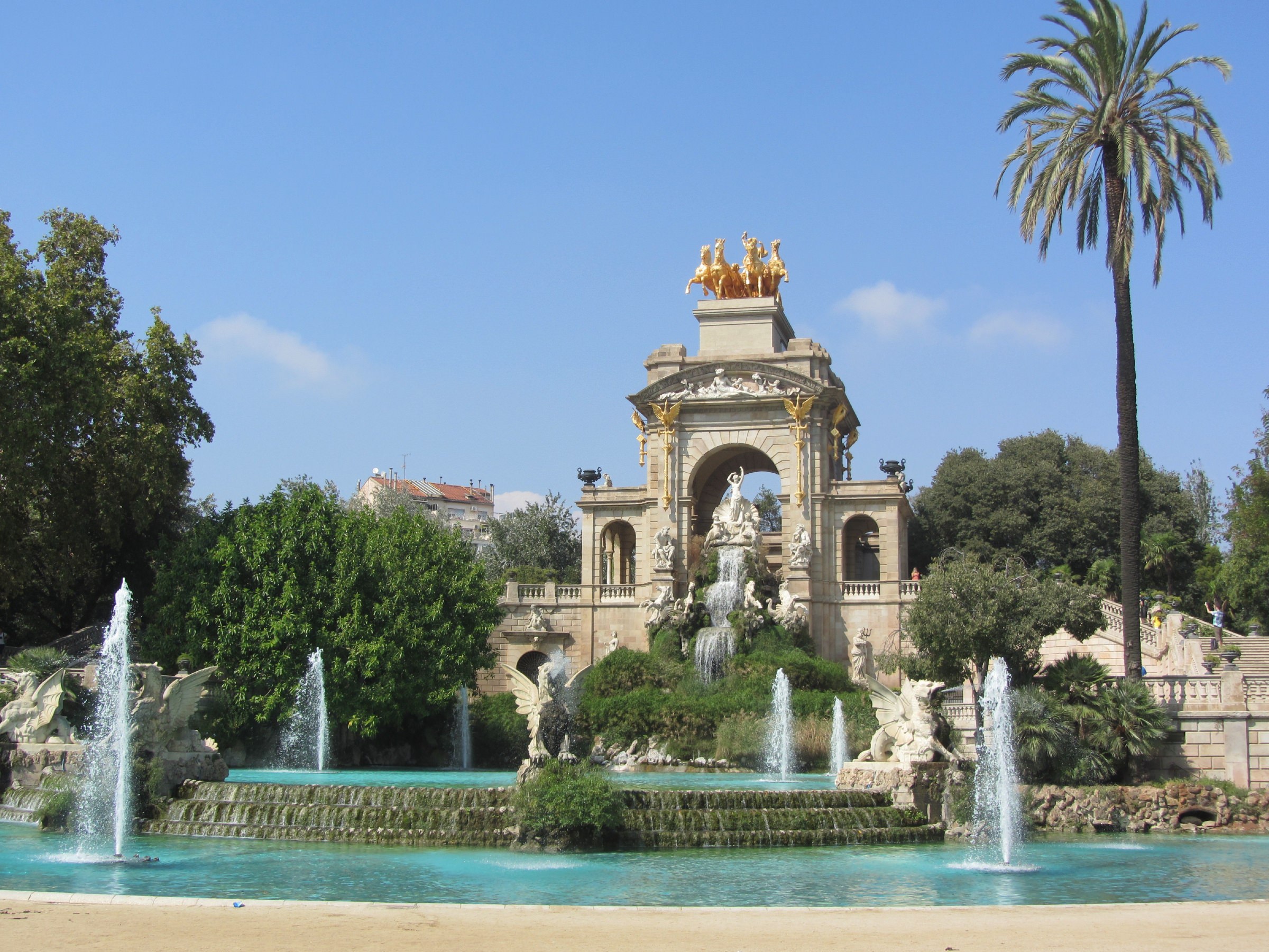 https://mdw-travel-data-us-east-1.s3.amazonaws.com/img/country/Spain/Cascada-do-Ezaro/img_02.jpg