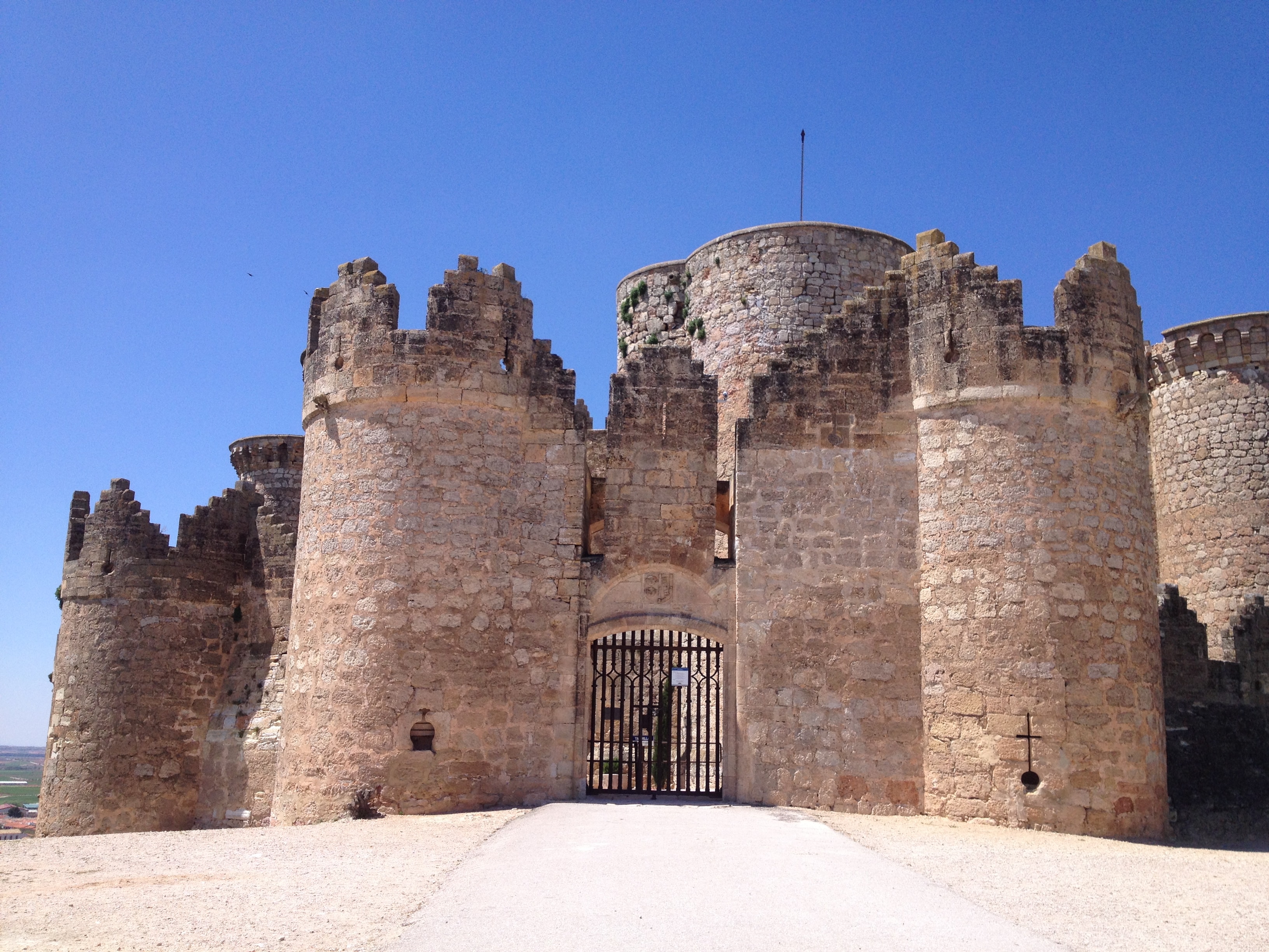 https://mdw-travel-data-us-east-1.s3.amazonaws.com/img/country/Spain/Castillo-de-Belmonte/img_01.jpg