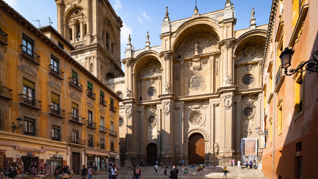 https://mdw-travel-data-us-east-1.s3.amazonaws.com/img/country/Spain/Cathedral-of-Granada/img_04.jpg