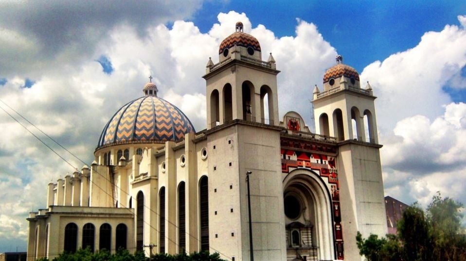 https://mdw-travel-data-us-east-1.s3.amazonaws.com/img/country/Spain/Cathedral-of-San-Salvador/img_03.jpg