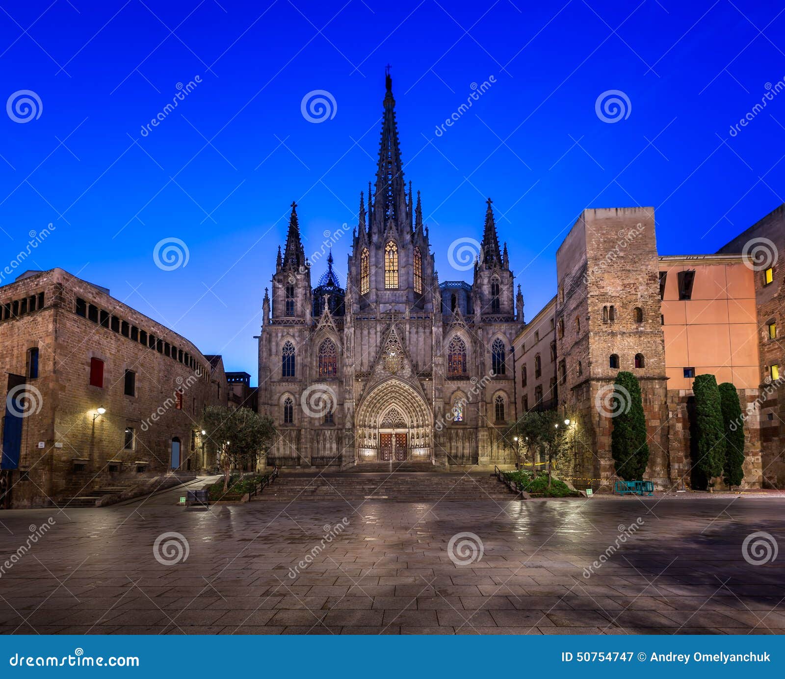 https://mdw-travel-data-us-east-1.s3.amazonaws.com/img/country/Spain/Church-of-the-Exaltation-of-the-Holy-Cross/img_02.jpg