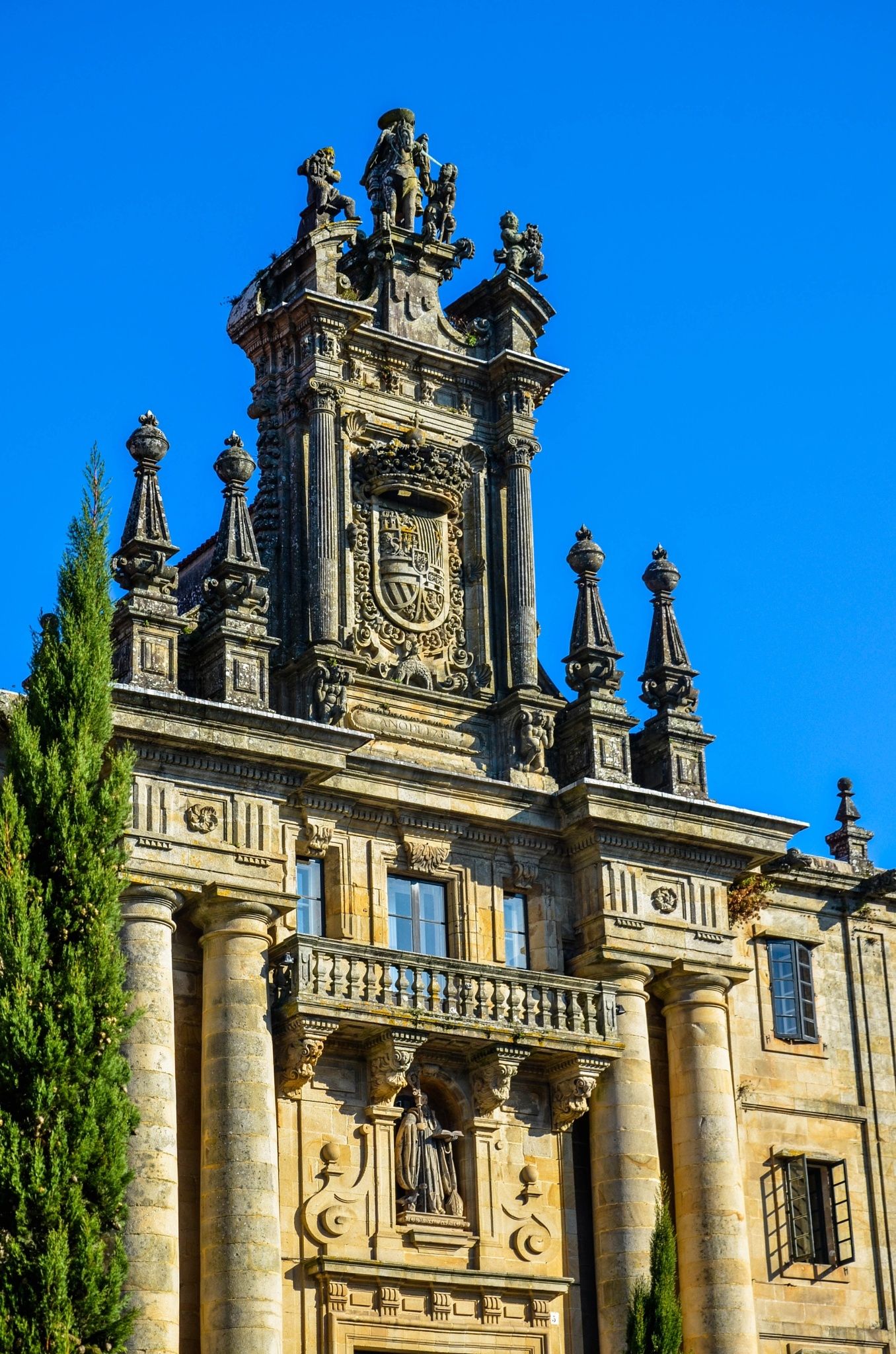 https://mdw-travel-data-us-east-1.s3.amazonaws.com/img/country/Spain/Convento-de-San-Martin-Pinario/img_01.jpg