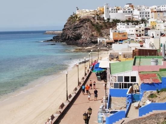 https://mdw-travel-data-us-east-1.s3.amazonaws.com/img/country/Spain/Corralejo/img_03.jpg