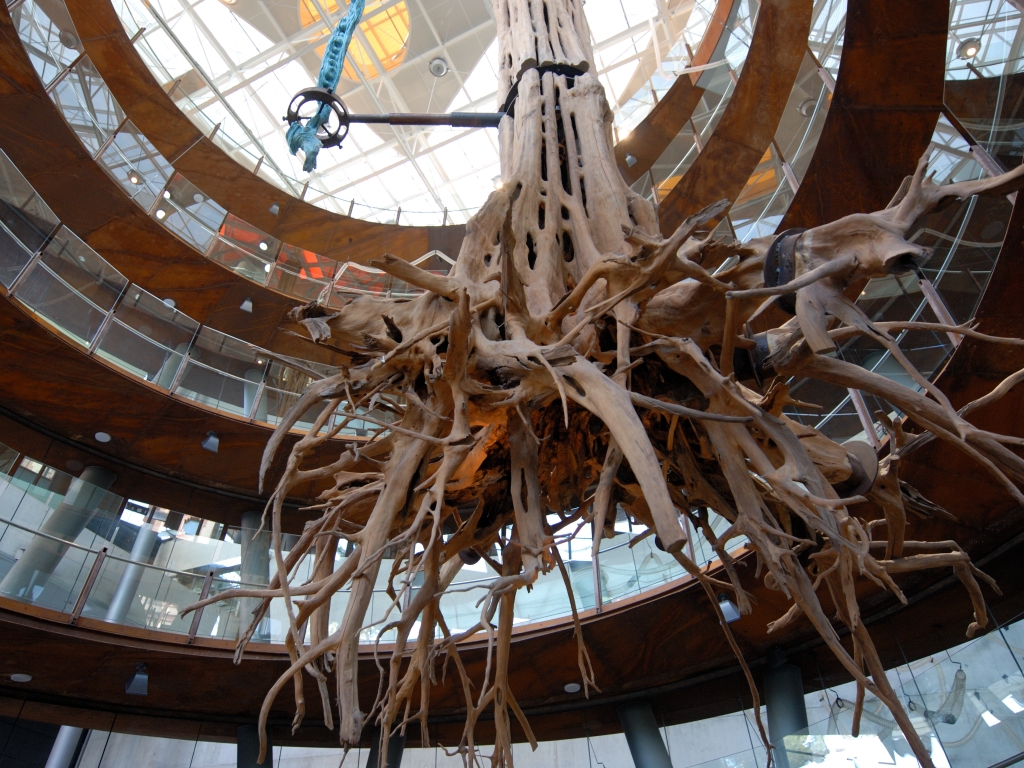 https://mdw-travel-data-us-east-1.s3.amazonaws.com/img/country/Spain/CosmoCaixa-Barcelona/img_02.jpg