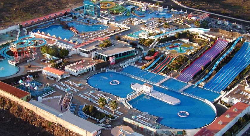 https://mdw-travel-data-us-east-1.s3.amazonaws.com/img/country/Spain/Costa-Teguise-Golf/img_01.jpg