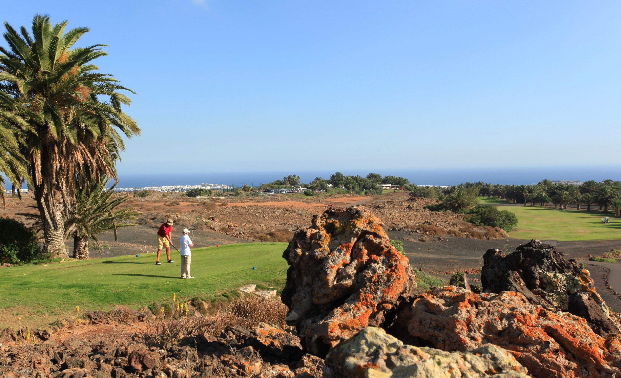 https://mdw-travel-data-us-east-1.s3.amazonaws.com/img/country/Spain/Costa-Teguise-Golf/img_02.jpg