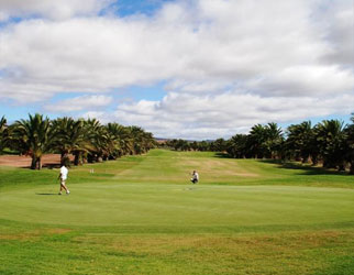 https://mdw-travel-data-us-east-1.s3.amazonaws.com/img/country/Spain/Costa-Teguise-Golf/img_03.jpg