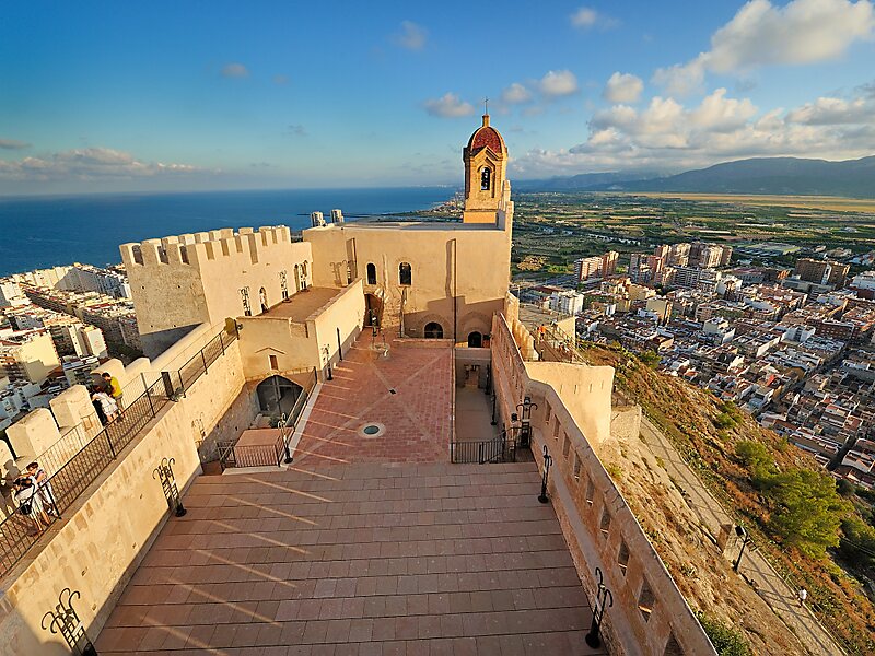https://mdw-travel-data-us-east-1.s3.amazonaws.com/img/country/Spain/Cullera-Castle/img_03.jpg