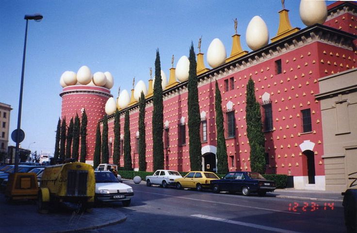 https://mdw-travel-data-us-east-1.s3.amazonaws.com/img/country/Spain/Dali-Theatre-Museum/img_00.jpg