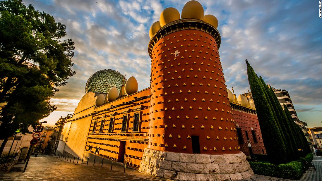 https://mdw-travel-data-us-east-1.s3.amazonaws.com/img/country/Spain/Dali-Theatre-Museum/img_02.jpg