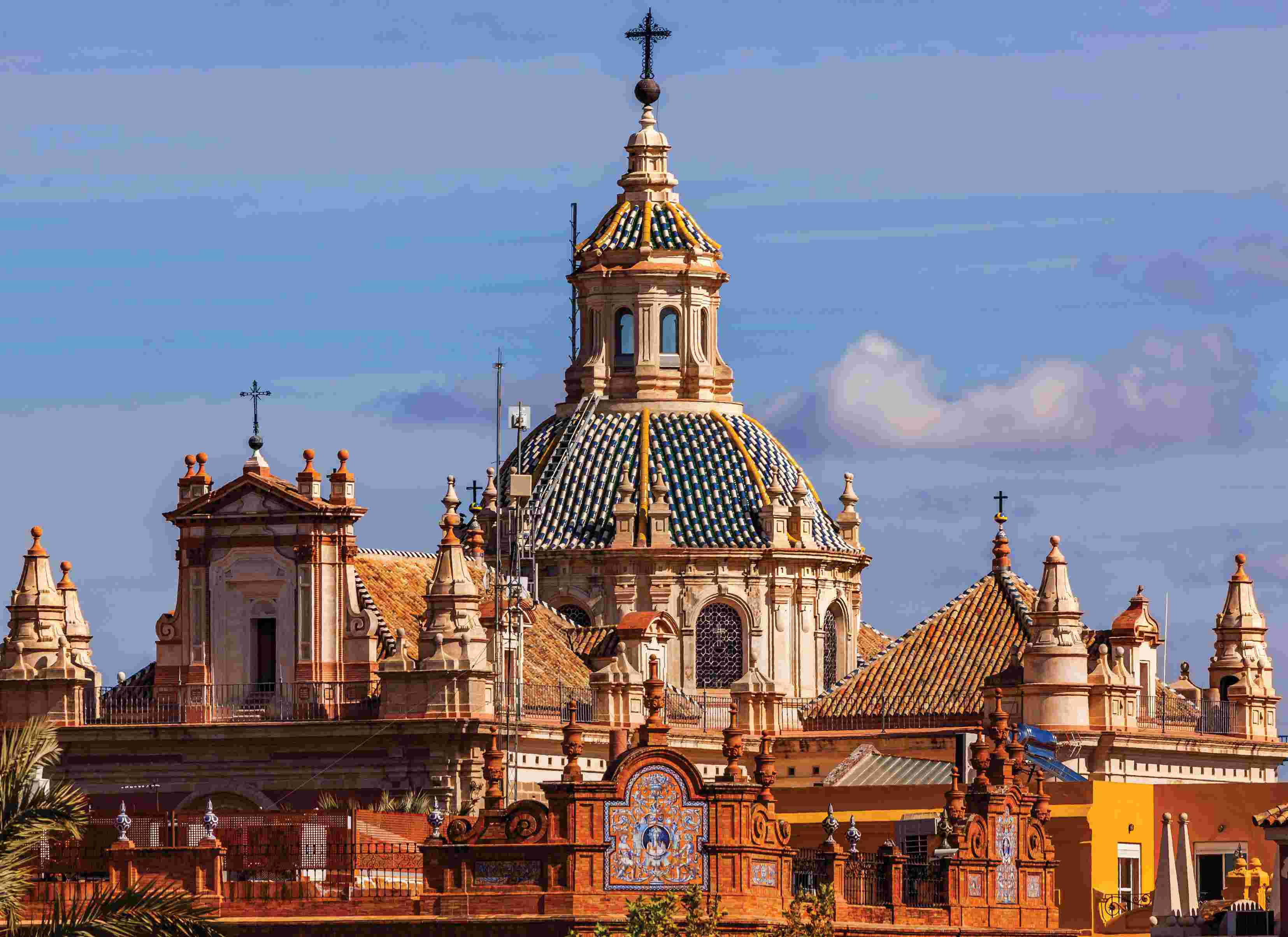 https://mdw-travel-data-us-east-1.s3.amazonaws.com/img/country/Spain/Del-Salvador-Church/img_01.jpg