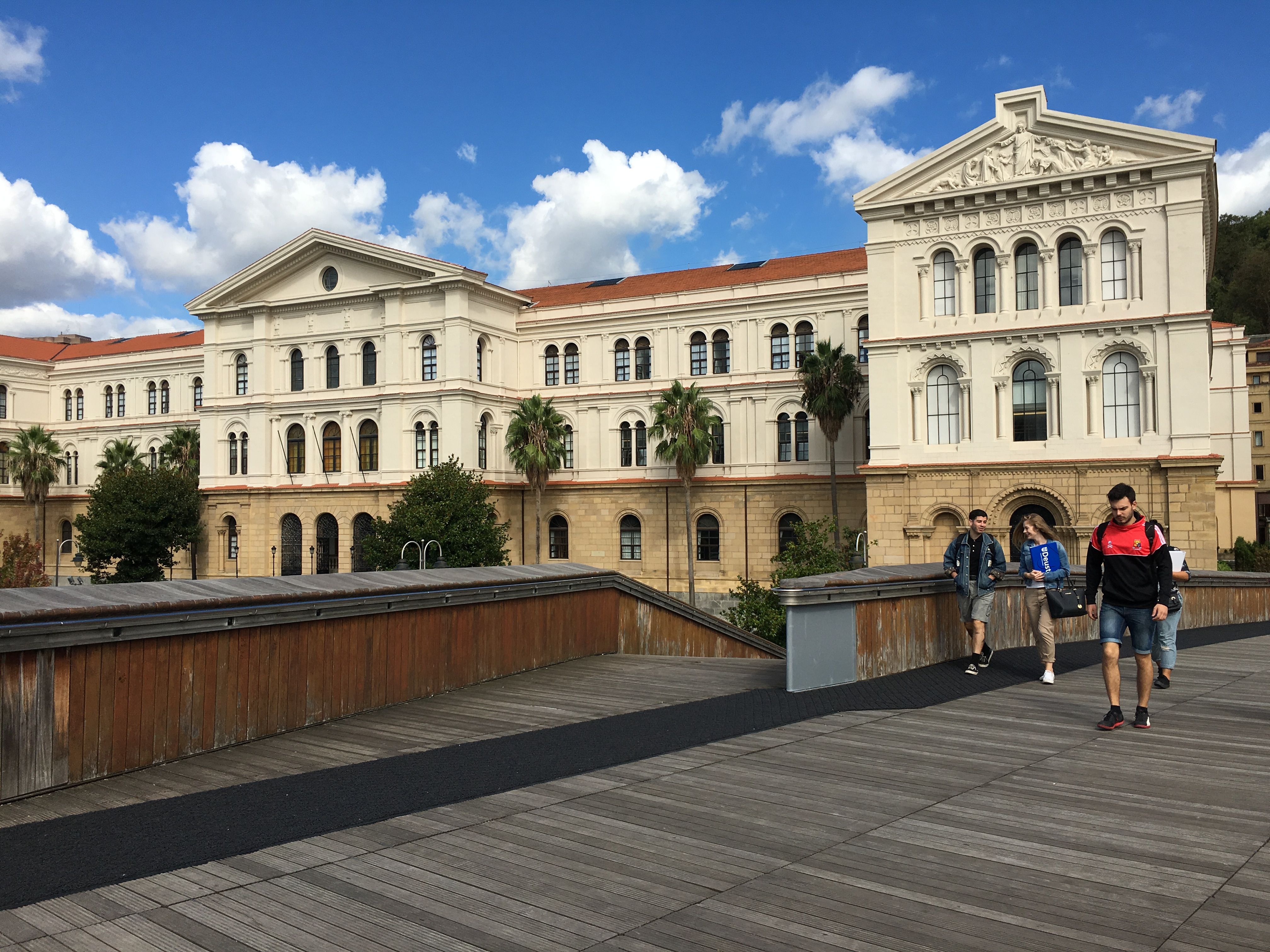 https://mdw-travel-data-us-east-1.s3.amazonaws.com/img/country/Spain/Deusto-University/img_05.jpg