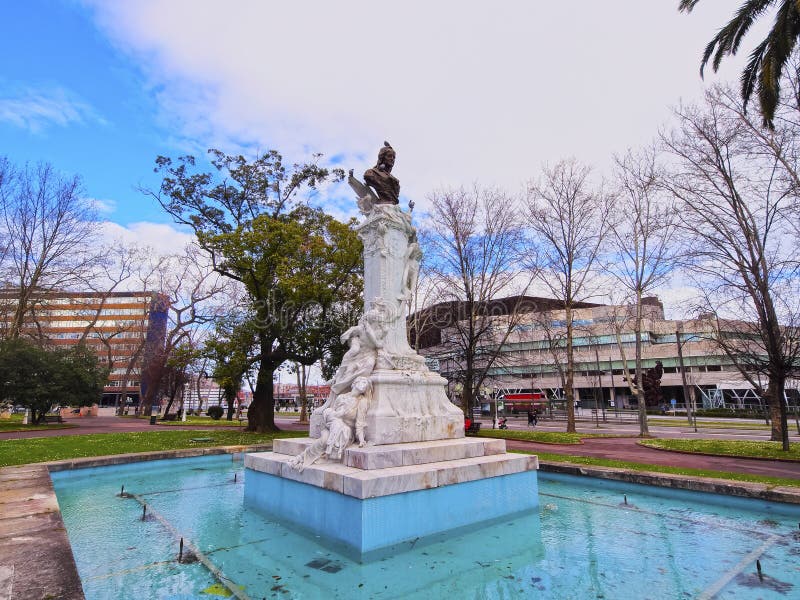https://mdw-travel-data-us-east-1.s3.amazonaws.com/img/country/Spain/Dona-Casilda-Iturrizar-Park/img_01.jpg