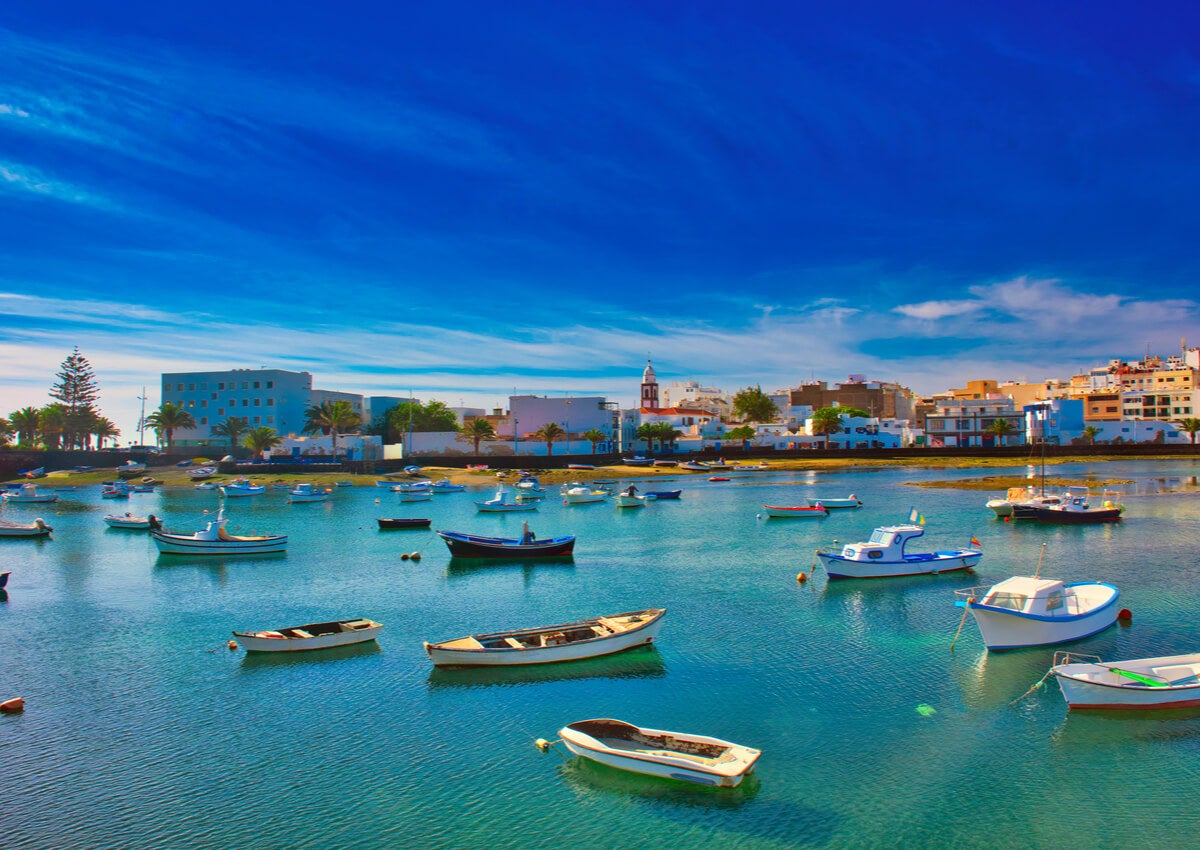 https://mdw-travel-data-us-east-1.s3.amazonaws.com/img/country/Spain/El-Charco-de-San-Gines/img_00.jpg