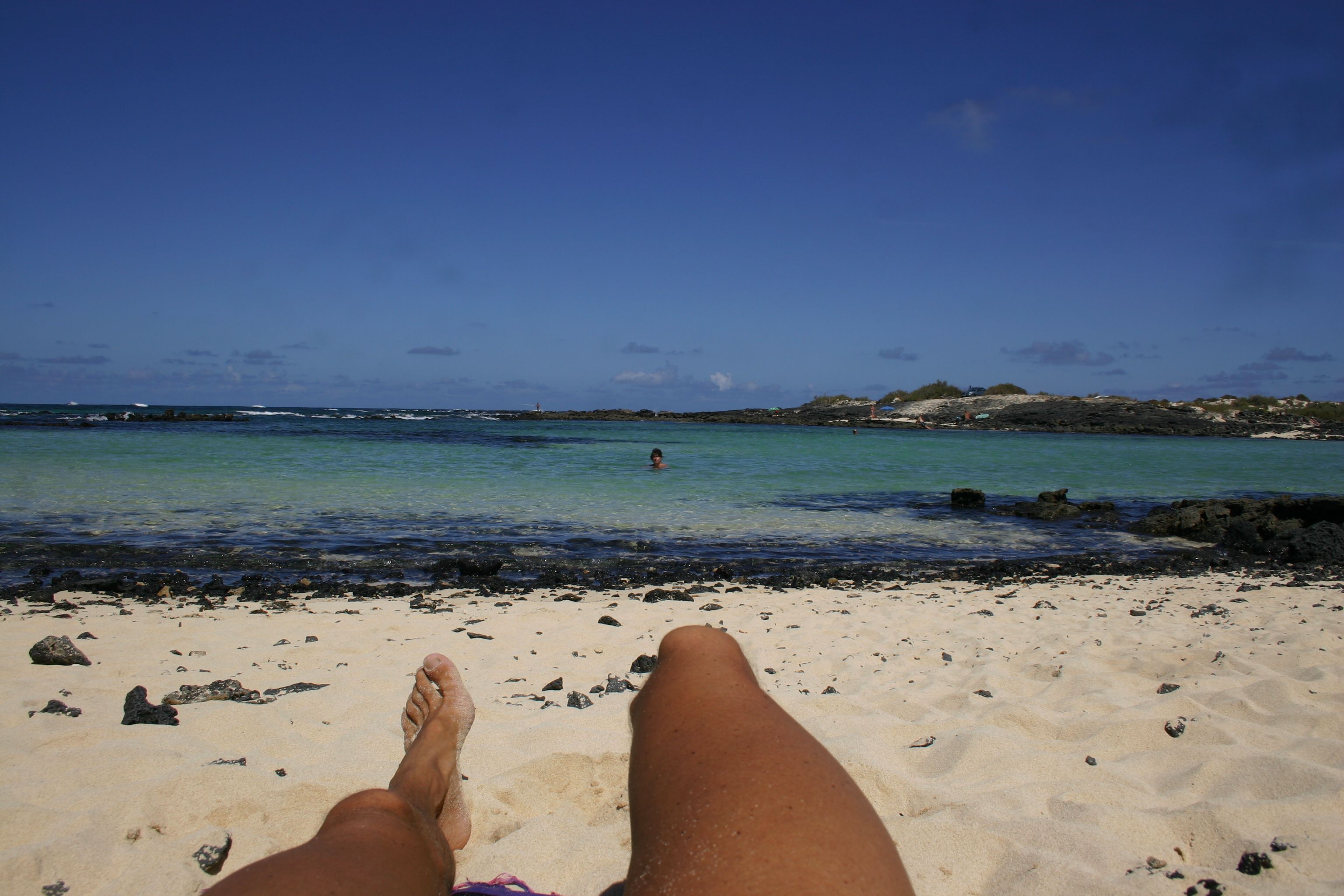 https://mdw-travel-data-us-east-1.s3.amazonaws.com/img/country/Spain/El-Cotillo-Beach-&-Lagoons/img_01.jpg
