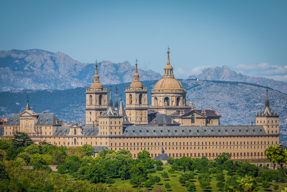 https://mdw-travel-data-us-east-1.s3.amazonaws.com/img/country/Spain/El-Escorial/img_03.jpg