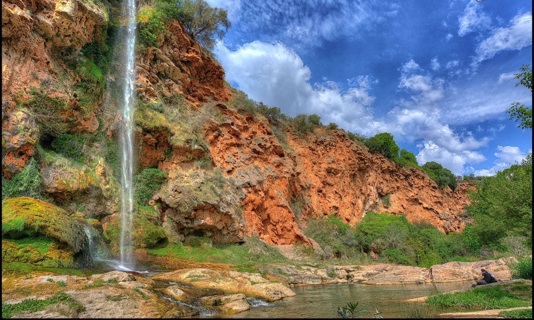 https://mdw-travel-data-us-east-1.s3.amazonaws.com/img/country/Spain/El-Salto-de-la-Novia-Waterfall/img_01.jpg