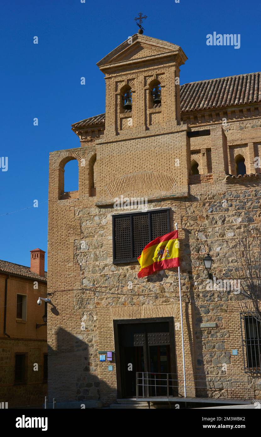 https://mdw-travel-data-us-east-1.s3.amazonaws.com/img/country/Spain/El-Transito-Synagogue-and-Sephardic-Museum/img_03.jpg