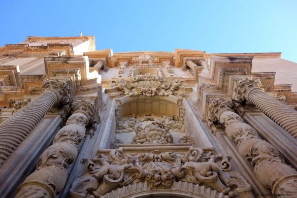 https://mdw-travel-data-us-east-1.s3.amazonaws.com/img/country/Spain/Elche-Palm-Grove-Museum/img_01.jpg
