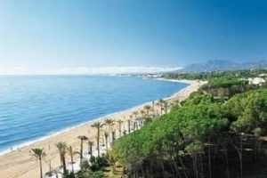https://mdw-travel-data-us-east-1.s3.amazonaws.com/img/country/Spain/Elviria-Beach/img_03.jpg