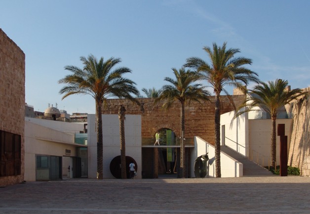 https://mdw-travel-data-us-east-1.s3.amazonaws.com/img/country/Spain/Es-Baluard-Museum/img_01.jpg