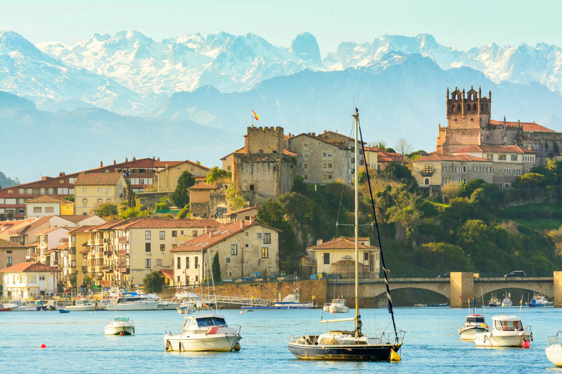 https://mdw-travel-data-us-east-1.s3.amazonaws.com/img/country/Spain/Ethnographic-Museum-of-Cantabria/img_01.jpg