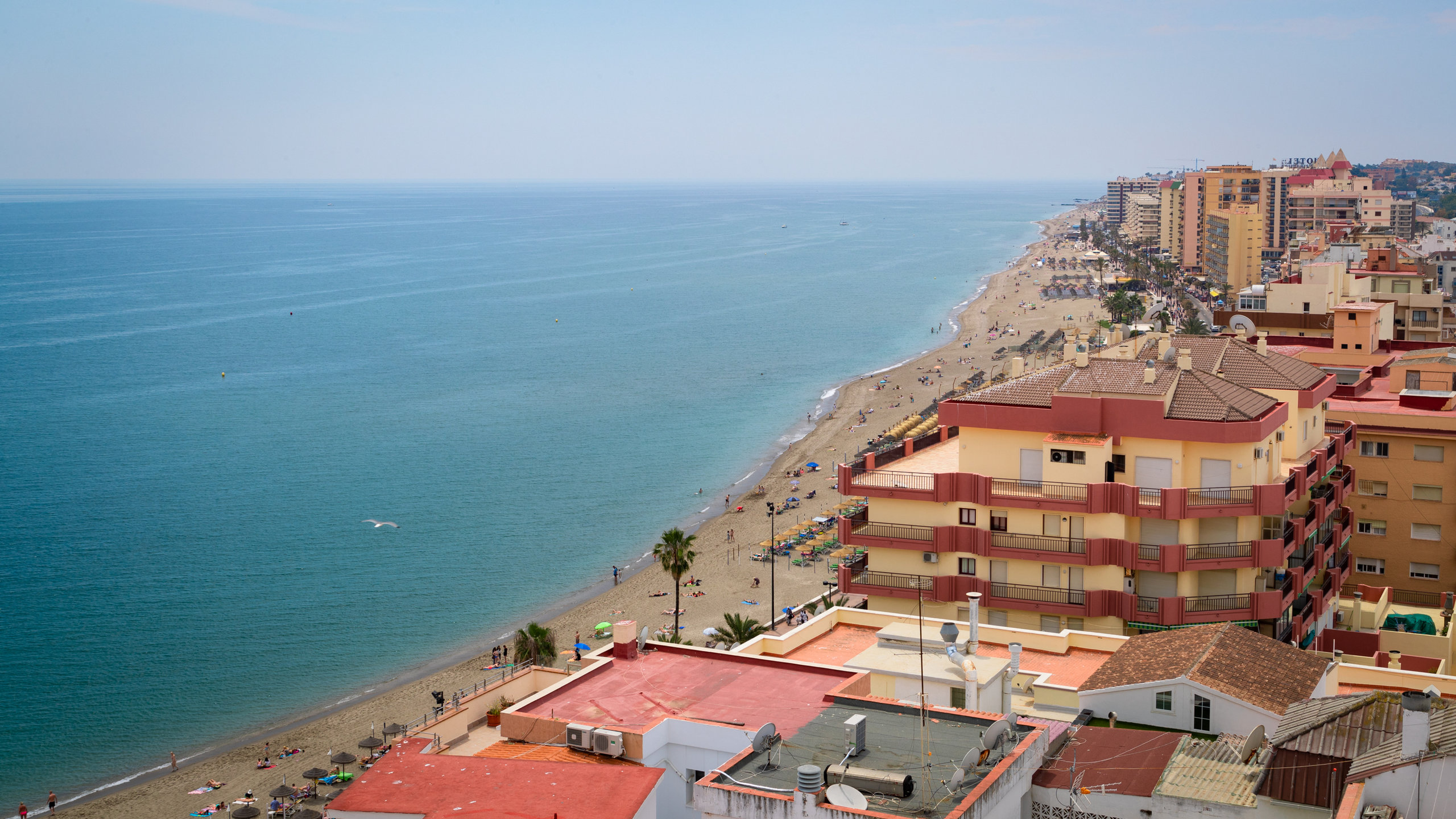 https://mdw-travel-data-us-east-1.s3.amazonaws.com/img/country/Spain/Fuengirola-Beach/img_01.jpg