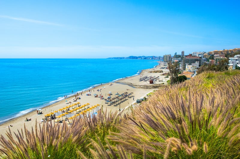 https://mdw-travel-data-us-east-1.s3.amazonaws.com/img/country/Spain/Fuengirola-Beach/img_05.jpg