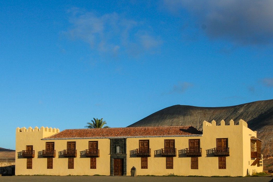 https://mdw-travel-data-us-east-1.s3.amazonaws.com/img/country/Spain/Fuerteventura-Museum/img_04.jpg