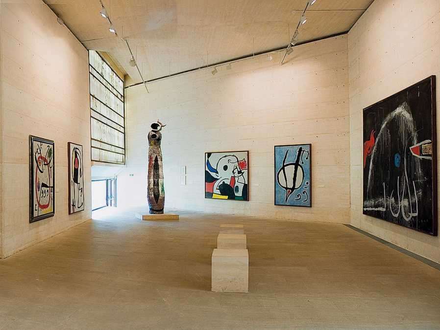 https://mdw-travel-data-us-east-1.s3.amazonaws.com/img/country/Spain/Fundacio-Pilar-i-Joan-Miro/img_03.jpg