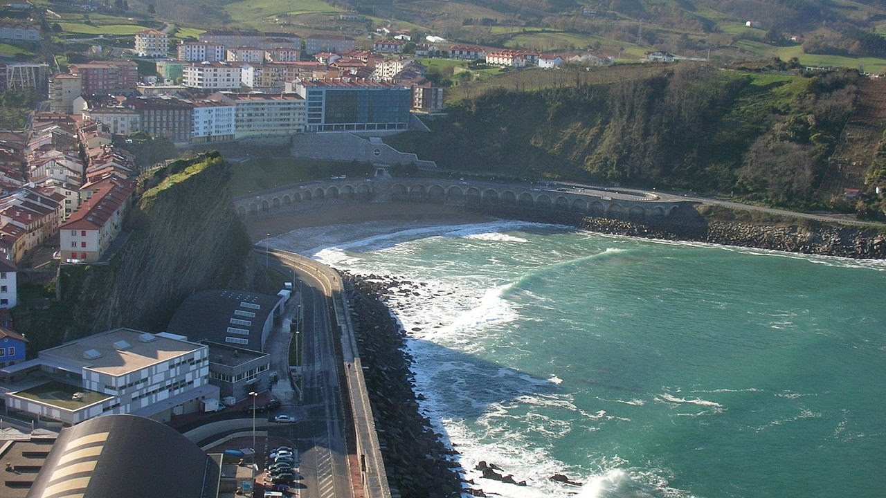 https://mdw-travel-data-us-east-1.s3.amazonaws.com/img/country/Spain/Getaria-Old-Town/img_04.jpg