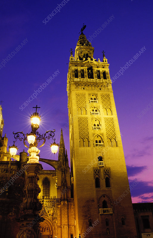 https://mdw-travel-data-us-east-1.s3.amazonaws.com/img/country/Spain/Giralda-Tower/img_01.jpg